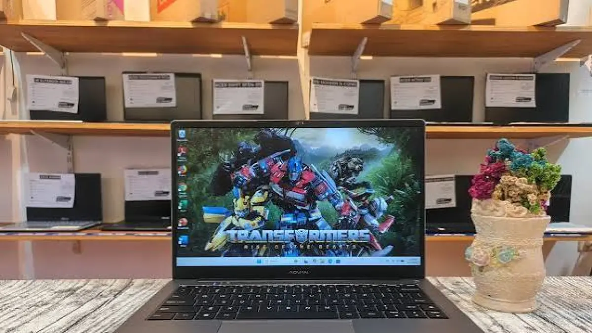 Review laptop Advan Intel N100, opsi notebook murah untuk sekolah seharga 2,7 jutaan dengan baterai besar 6000 mAh dan kamera HD untuk kelas online.