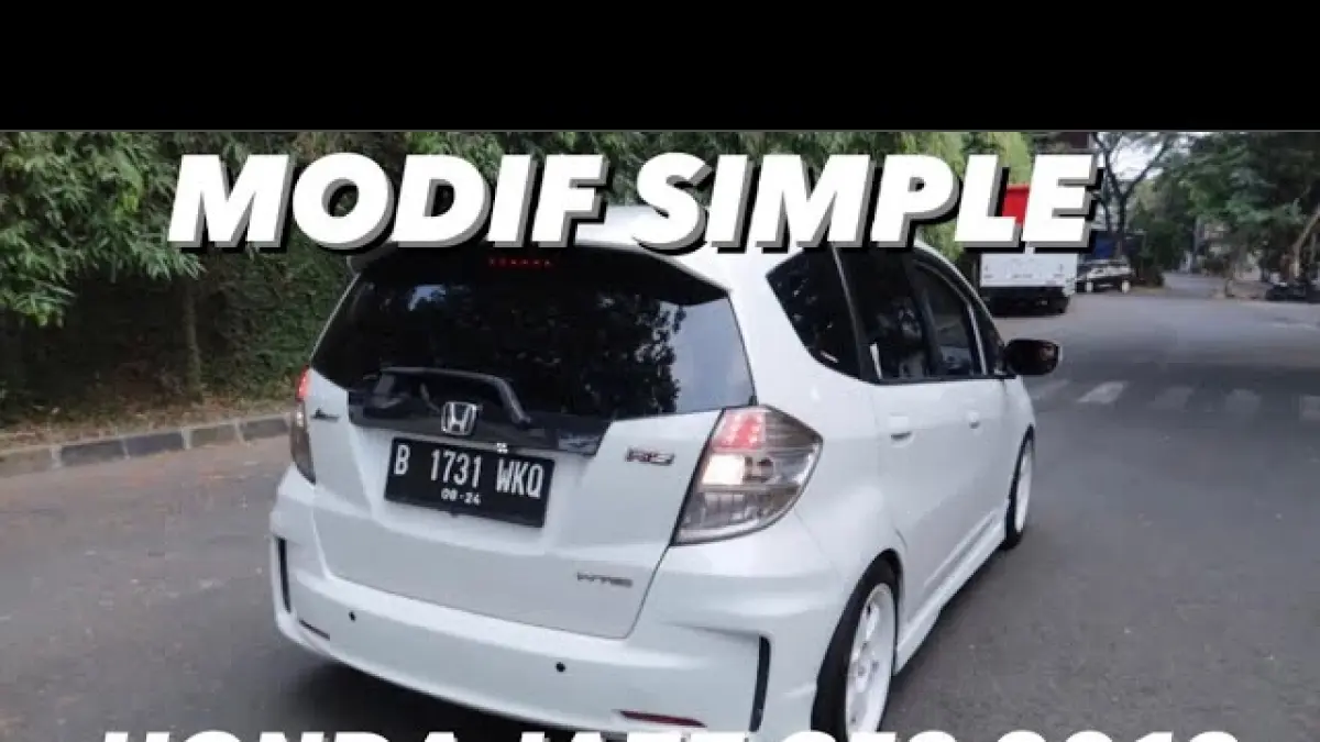 Honda Jazz RS 2013 makin diminati di pasar mobil bekas. Simak modifikasi simpel dengan velg TE37, knalpot aftermarket, dan kabin tetap nyaman. (Youtube. com)