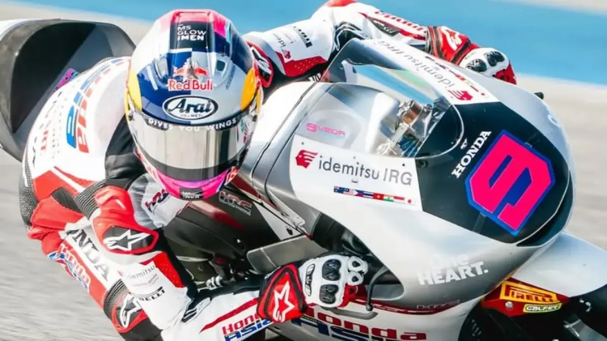 Veda Ega Pratama diklaim tercepat di practice Moto3 Jerman 2026. Namun pembuat video mengakui seluruh narasi tersebut hanyalah cerita fiksi untuk edukasi (Pinterest).