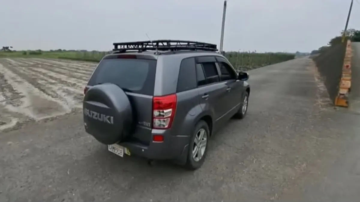 Cari mobil tangguh untuk jalan rusak? Cek 5 rekomendasi mobil bekas di bawah 100 juta berjenis SUV ini. Ada X-Trail, Everest, hingga Rush yang ramah dompet! (Screenshot Youtube)