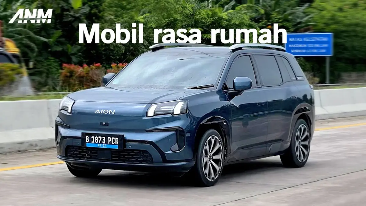 GAC Aion V menawarkan kabin lega, fitur premium, kulkas multifungsi, ADAS lengkap, dan jarak tempuh hingga 600 km. Layak dibeli? (Youtube. com)