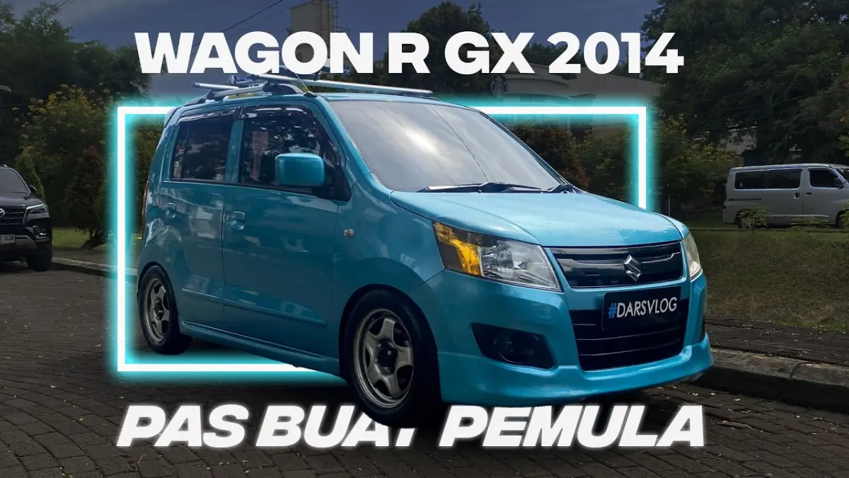 Inspirasi modifikasi Suzuki Karimun Wagon R ceper harian. Simak trik setel panhard adjustable, pasang roof box Thule, dan velg kaleng Renault Triber!