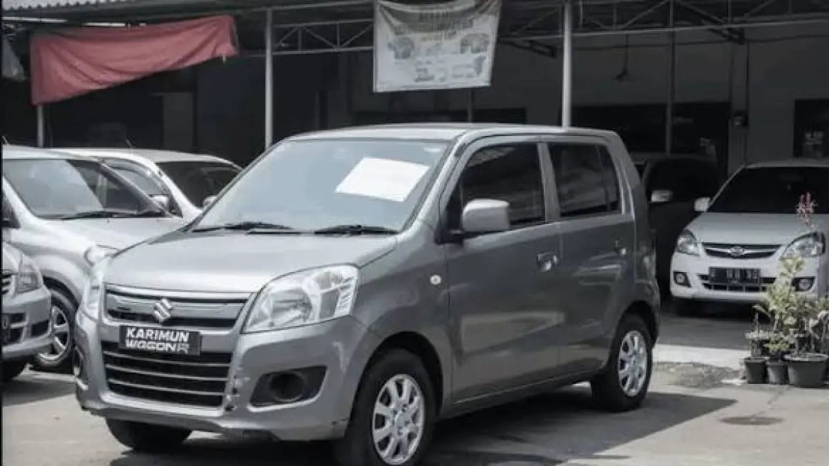 Simak analisis lengkap tren harga Suzuki Karimun bekas 2026 dari lansiran 2013 hingga 2018. Cari tahu alasan mengapa city car kotak ini harganya sangat awet!