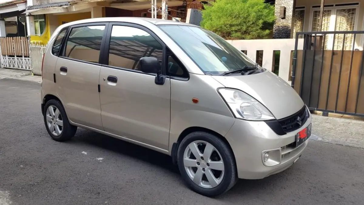 Suzuki Karimun Estilo facelift bekas masih menarik dibeli. Simak spesifikasi, kelebihan, kekurangan, konsumsi BBM, dan harga terbarunya (Pinterest).
