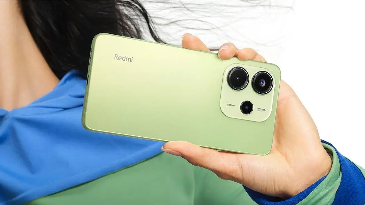 Redmi Note 14 4G membawa upgrade performa, baterai 5.500 mAh, dan update 4 tahun, tetapi kehilangan kamera ultrawide dibanding Redmi Note 13 4G (Pinterest).