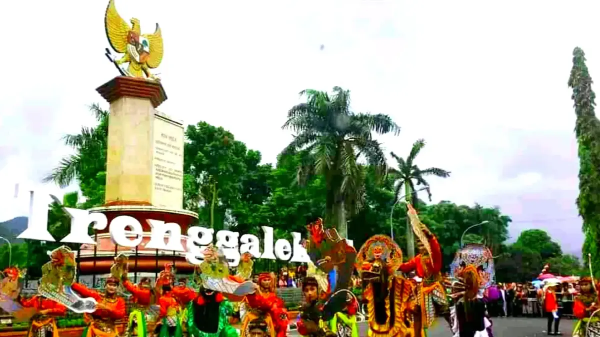 Legenda asal usul Trenggalek mengisahkan Menak Sopal, Dam Bagong, Raden Ayu Saraswati, hingga lahirnya nama Trenggalek dari teranging penggalih (Pinterest).