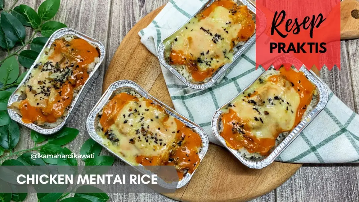 Resep Chicken Mentai Rice praktis menggunakan ayam sebagai pengganti salmon. Dilengkapi cara membuat nasi berbumbu, saus mentai, dan teknik memanggang (Pinterest).