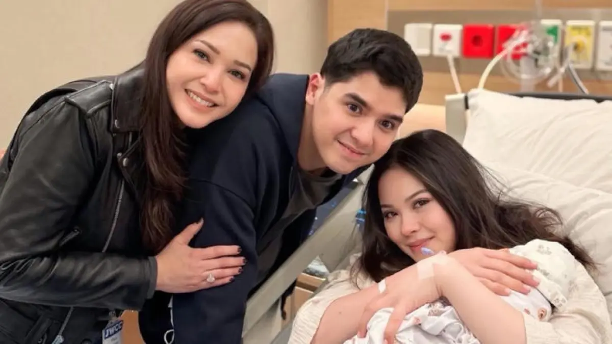 Akikah Baby Soleil digelar sederhana oleh Al Ghazali dan Alyssa Daguise. Pasangan ini juga masih merahasiakan wajah putri pertama demi menjaga privasinya (Pinterest).