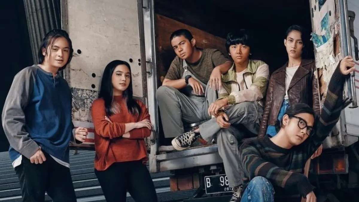 Simak rekomendasi 5 film action Indonesia terbaru, mulai dari Mencuri Raden Saleh, Hitmen, Sri Asih, 13 Bom di Jakarta hingga The Big 4 (Pinterest).