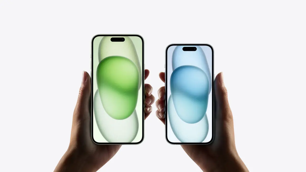10 rekomendasi iPhone terbaik 2026 versi Update Tekno, mulai iPhone SE 2022 hingga iPhone 16 dan iPhone 15 Plus dengan harga Rp5 jutaan (Pinterest).