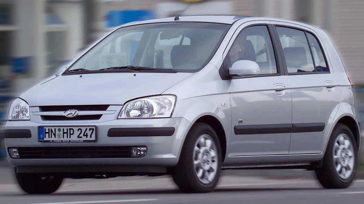 Mobil bekas Rp50 jutaan masih layak dibeli pada 2026. Simak rekomendasi Daihatsu Sirion, Hyundai Getz, Chevrolet Spark, Kia Rio Pride, hingga Proton Savvy beserta kelebihan dan kekurangannya (Pinterest).