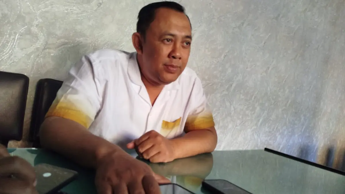 Askab PSSI Trenggalek persilakan wasit sanksi TSL ajukan banding akibat miskomunikasi penyelenggaraan turnamen sepak bola.(ZAKI JAZAI/RADAR TRENGGALEK)