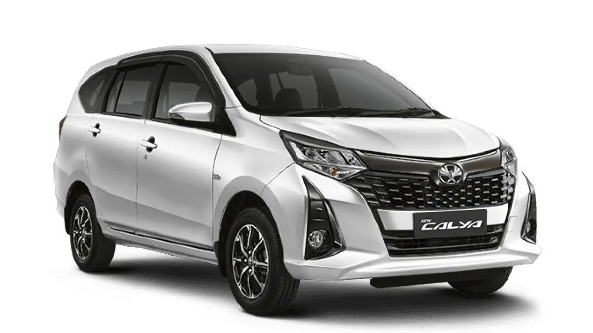 Mobil bekas vs LCGC lebih menguntungkan mana? Simak perbandingan harga, kenyamanan, BBM, biaya perawatan, dan harga jual kembali sebelum membeli (Pinterest).