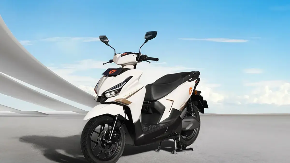 Yadea Velax H Rp22,8 juta diuji untuk perjalanan kantor. Suspensinya nyaman, baterai lithium, cruise control, dan garansi 3 tahun jadi daya tarik (Pinterest).
