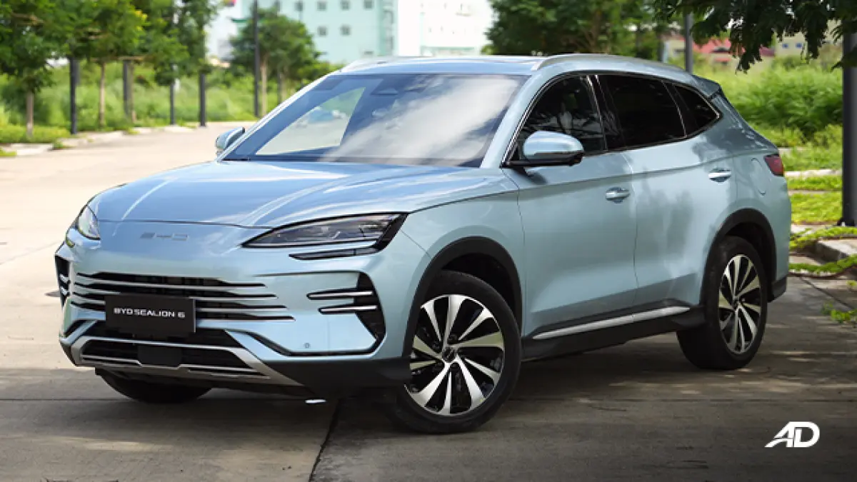 Jaecoo J7 SHS menantang BYD Sealion 6 DM-i di kelas SUV hybrid Rp1,5 miliar. Simak perbandingan tenaga, fitur, bagasi, keselamatan, dan harganya (Pinterest).