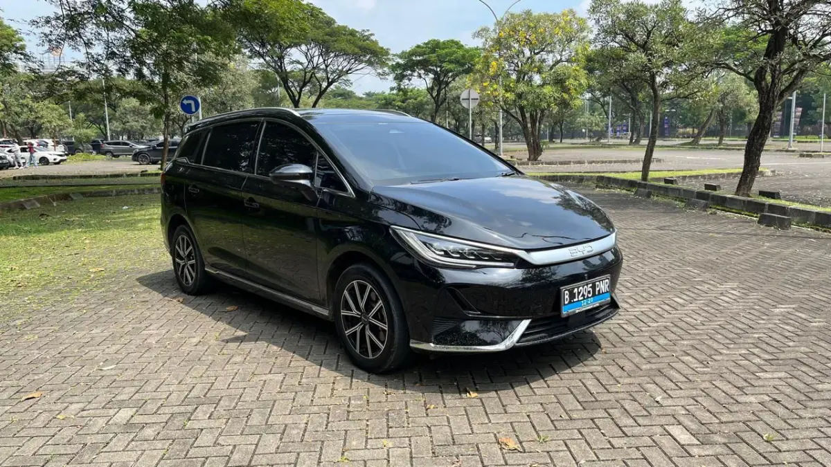 BYD M6 DMI Cross dibanderol hingga Rp390 juta dengan captain seat, panoramic roof, baterai lebih besar dan fast charging. Seperti apa sensasi berkendaranya? (Pinterest).