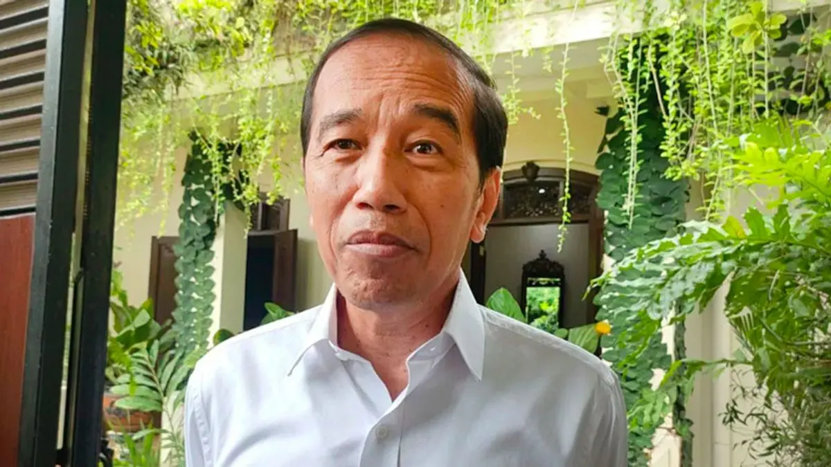 Jokowi siap hadiri sidang jika dipanggil majelis hakim. Ia menyatakan akan membawa ijazah SD, SMP, SMA hingga S1 untuk diperlihatkan dalam persidangan (Pinterest).