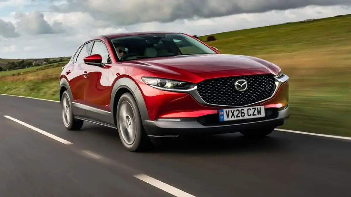 Mazda CX-30 menawarkan rasa berkendara seperti hatchback dengan ground clearance 180 mm. Simak performa, interior, fitur, dan kelebihannya (Pinterest).