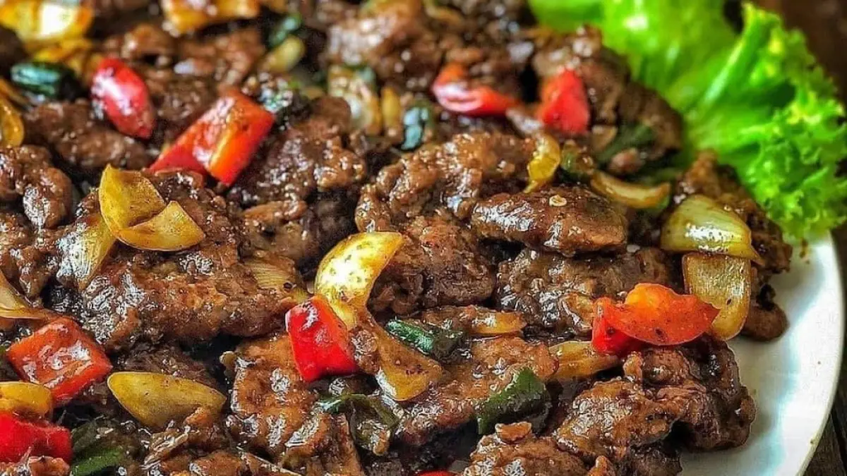 Sapi lada hitam empuk dan juicy ternyata punya trik khusus. Simak rahasia chiller, maizena, dan racikan sausnya agar terasa seperti menu restoran (Pinterest).