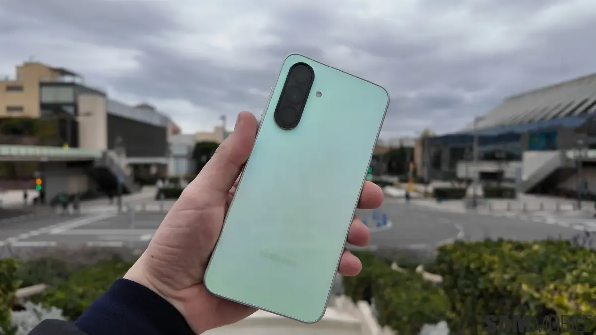 Cari HP Samsung RAM 8/256 GB terbaik 2026? Simak 7 pilihan Galaxy A15 hingga A56, lengkap dengan spesifikasi dan kisaran harganya (Pinterest).