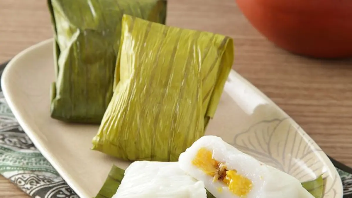 Resep nagasari praktis dengan santan instan, tekstur lembut dan legit. Sekali bikin bisa menghasilkan hingga 24 bungkus, cocok untuk camilan keluarga (Pinterest).