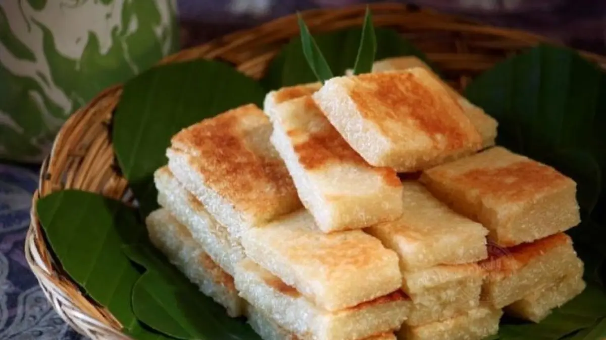 Resep wingko babat khas Lamongan tanpa telur, ekonomis, lembut dan legit. Satu adonan bisa menghasilkan 19 buah dengan bahan sederhana (Pinterest).