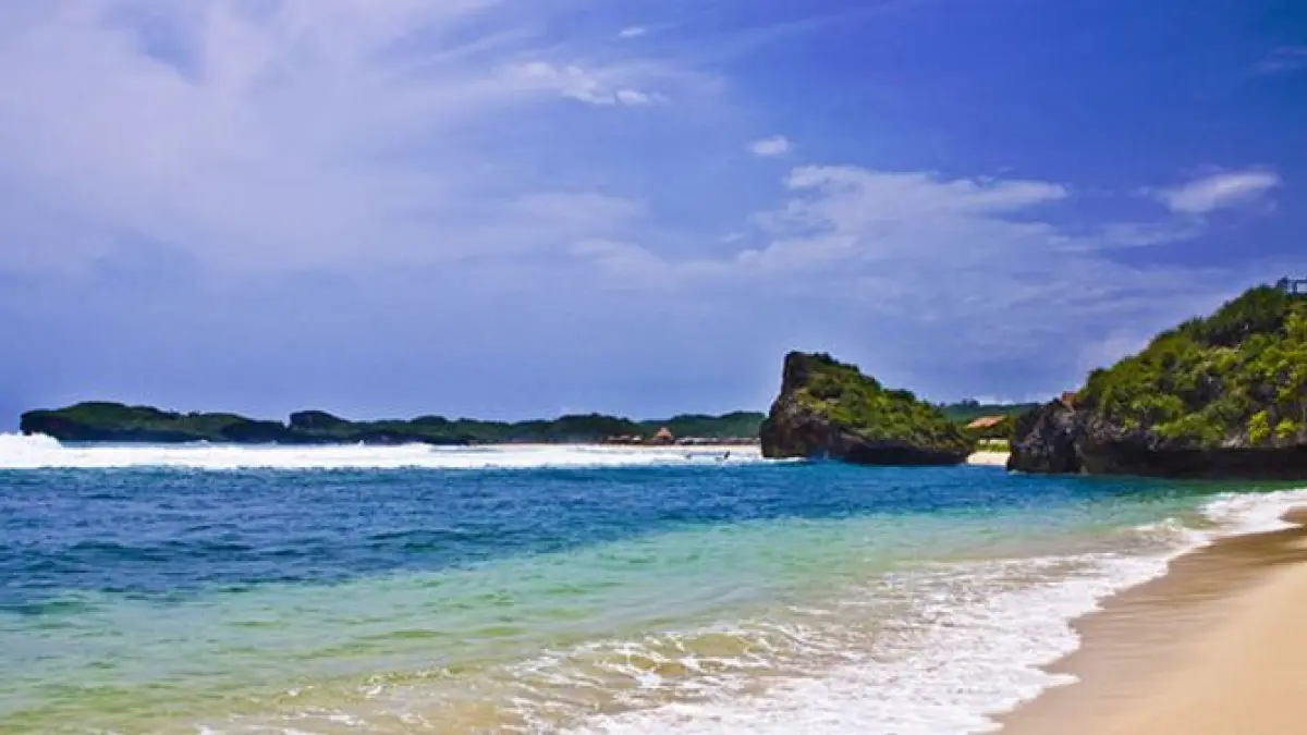 Rute wisata Jogja searah membuat liburan lebih efisien. Simak 5 jalur pilihan, dari Malioboro, candi, pantai, Waduk Sermo hingga lereng Merapi (Pinterest).