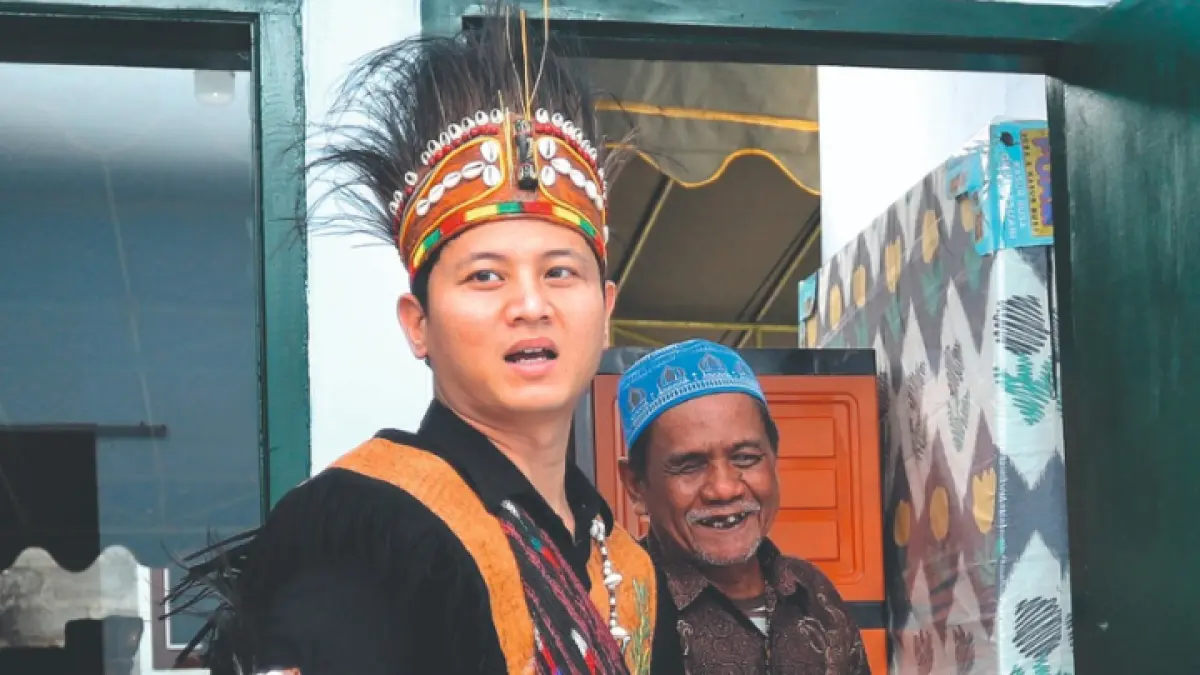 Sambut HUT ke-81 RI, Pemkab Trenggalek lanjutkan tradisi bedah 17 rumah. Wujud gotong royong hadirkan hunian layak bagi masyarakat.