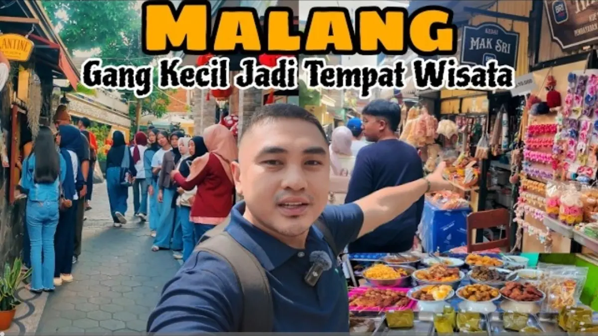 Wisata Malang sehari bisa diisi berburu kuliner Pasar Oro-Oro Dowo hingga menikmati suasana malam Kampung Heritage Kayutangan.