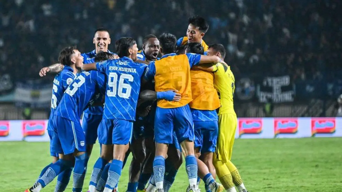 Persib Bandung comeback 3-2 atas Bali United dan juara Dewata Challenge Series 2026. Pelatih Bali United beri pengakuan usai laga dramatis (Pinterest).
