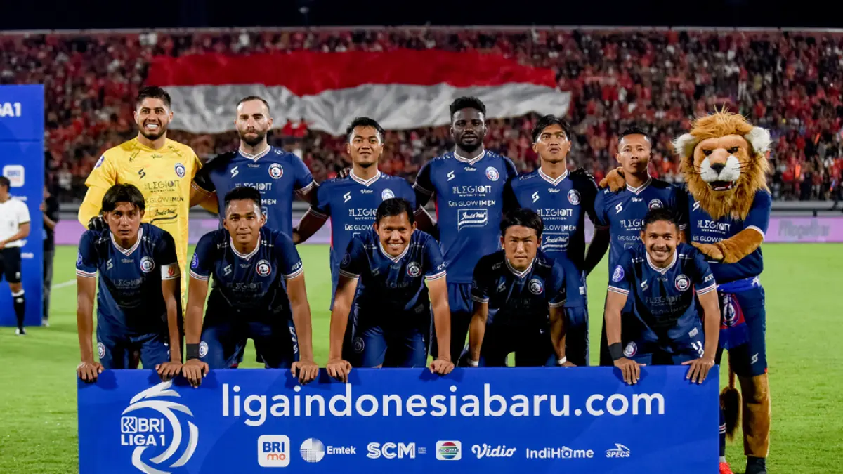 Arema FC menghadapi Isen Mulang di laga pembuka Super League. Samuel Otusanya juga dikabarkan menuju Singo Edan (Pinterest).