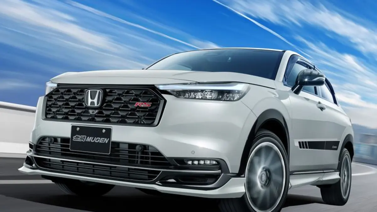 Honda HR-V RS Hybrid Mugen tampil di GIIAS 2026 dengan body kit Mugen, knalpot sport silencer, serta sejumlah aksesori eksterior (Pinterest).