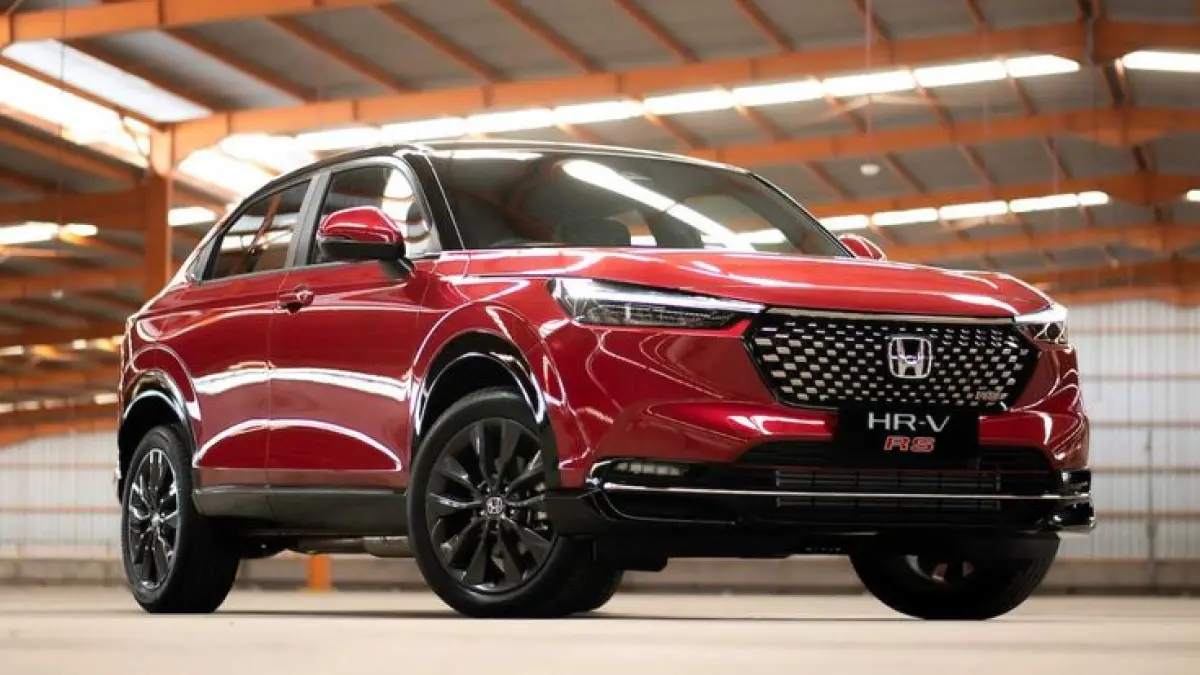 Honda HR-V RS terbaru diuji langsung dengan mesin 1.500 cc turbo. Simak desain, fitur, interior, hingga kesan berkendaranya (Pinterest).