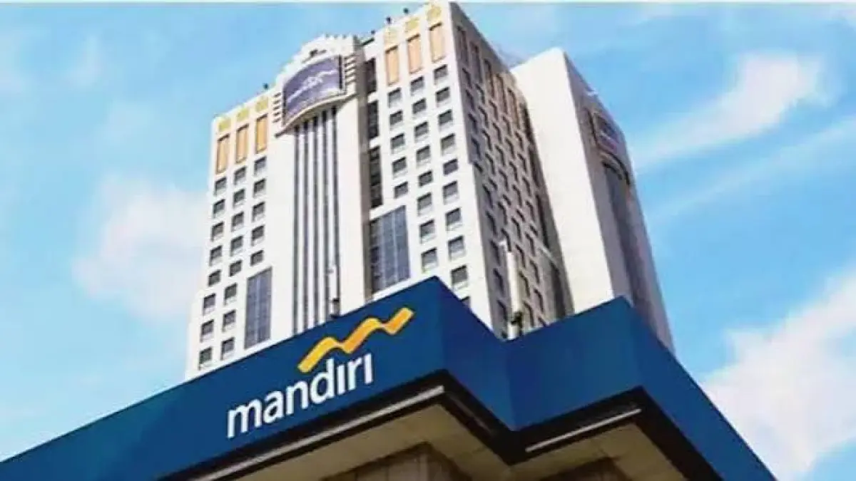 Kondisi Bank Mandiri diputus netizen usai minta maaf soal pemblokiran rekening donasi Pati Rp80,9 juta atas perintah aparat.