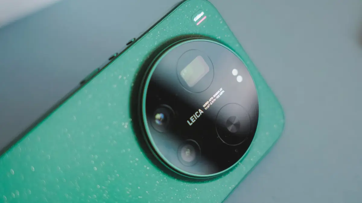 HP Xiaomi terbaru 2026 mencakup Redmi hingga Xiaomi 17 Ultra dan Leica Lights Phone dengan harga mulai Rp1,8 juta (Pinterest).