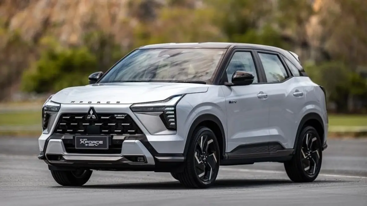 Mitsubishi XForce Hybrid hadir dengan mesin 1.6L, motor listrik 116 PS, baterai 1,1 kWh dan garansi hingga 10 tahun atau 200.000 km (Pinterest).