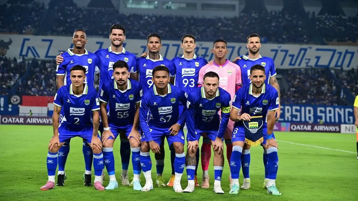 Persib Bandung krisis stadion menjelang pembukaan Super League 2026/2027. GBLA belum layak dan Si Jalak Harupat steril untuk persiapan FIFA Asian Cup.