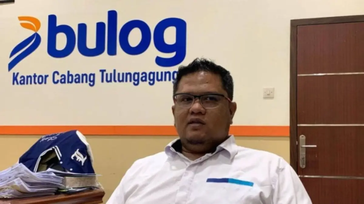 YONAS HARYADI Kepala Perum Bulog  wilayah Tulungagung,  Trenggalek, Blitar, dan Blitar Kota.(GUNAWAN/ RADAR TRENGGALEK)