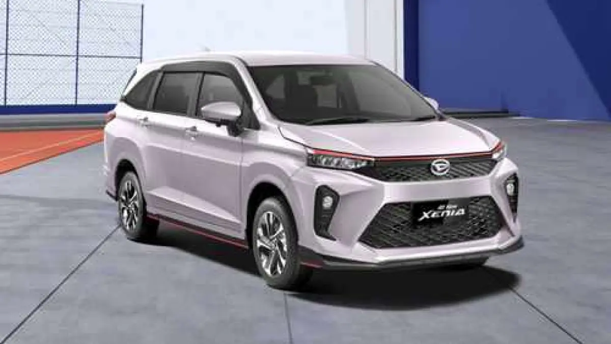Daihatsu Xenia ADS 2026 tampil sporty dengan full LED, velg 16 inci, spion auto retract, double blower, dan kabin tiga baris (Pinterest).