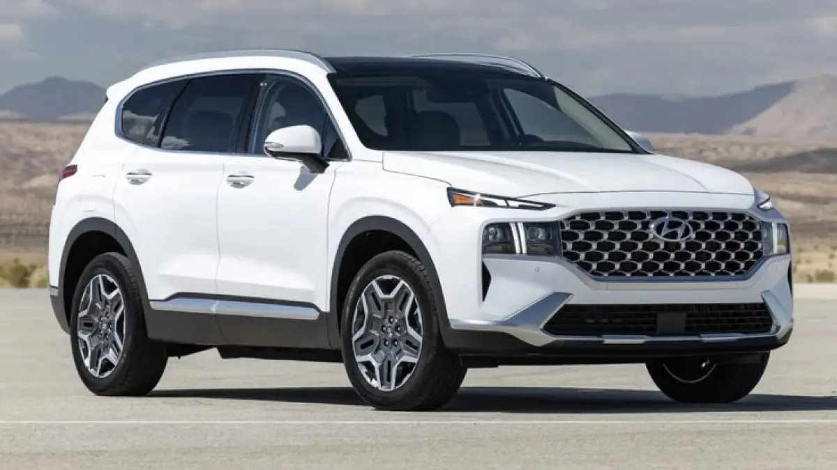 Hyundai Santa Fe Hybrid vs Fortuner Diesel diuji di dalam dan luar kota. Hasilnya, konsumsi BBM Santa Fe Hybrid jauh lebih irit (Pinterest).