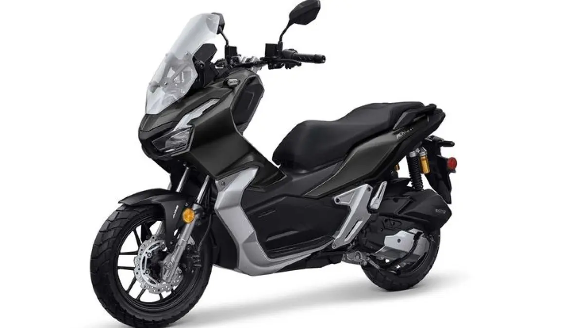 Motor Honda yang sebaiknya jangan dibeli dibahas dalam ulasan ini. Honda Genio dan ADV 150 disorot karena sejumlah kekurangan (Pinterest).