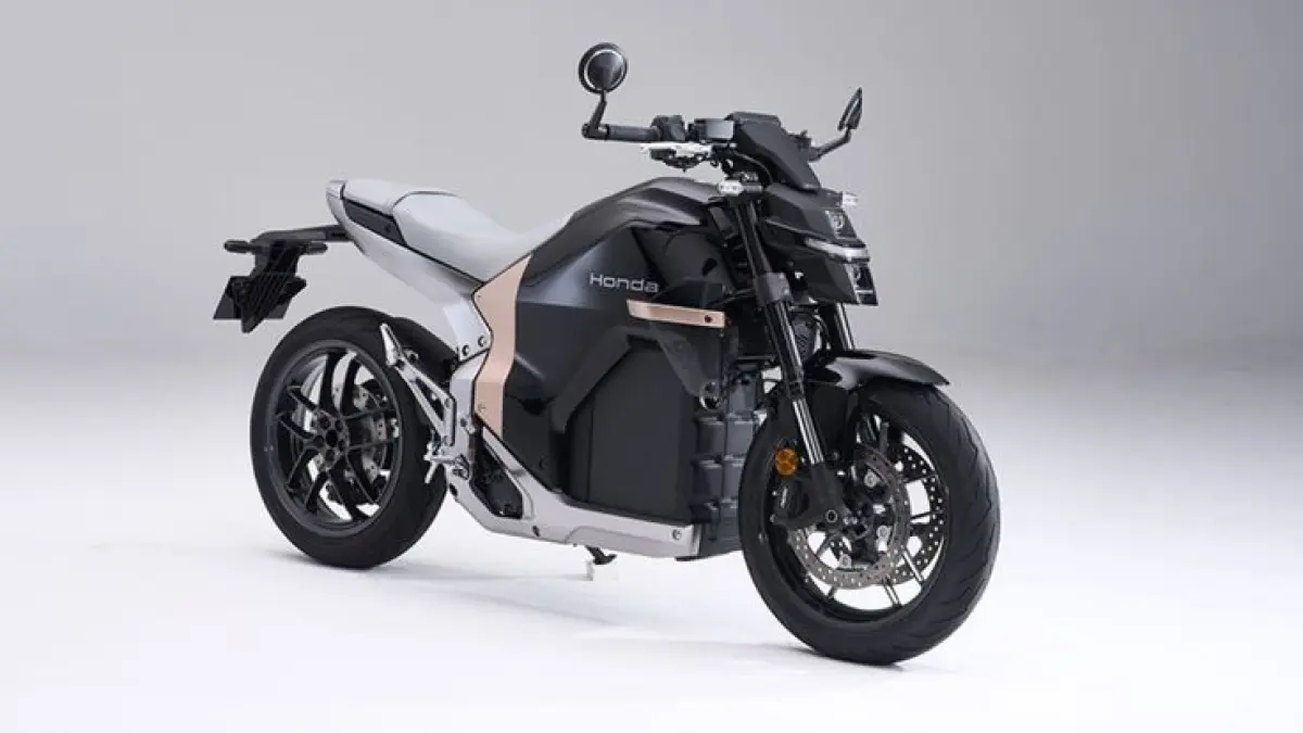 Honda WN7 menawarkan motor listrik 18 kW dengan torsi 100 Nm, bobot 217 kg, dan performa setara motor bermesin 600 cc (Pinterest).
