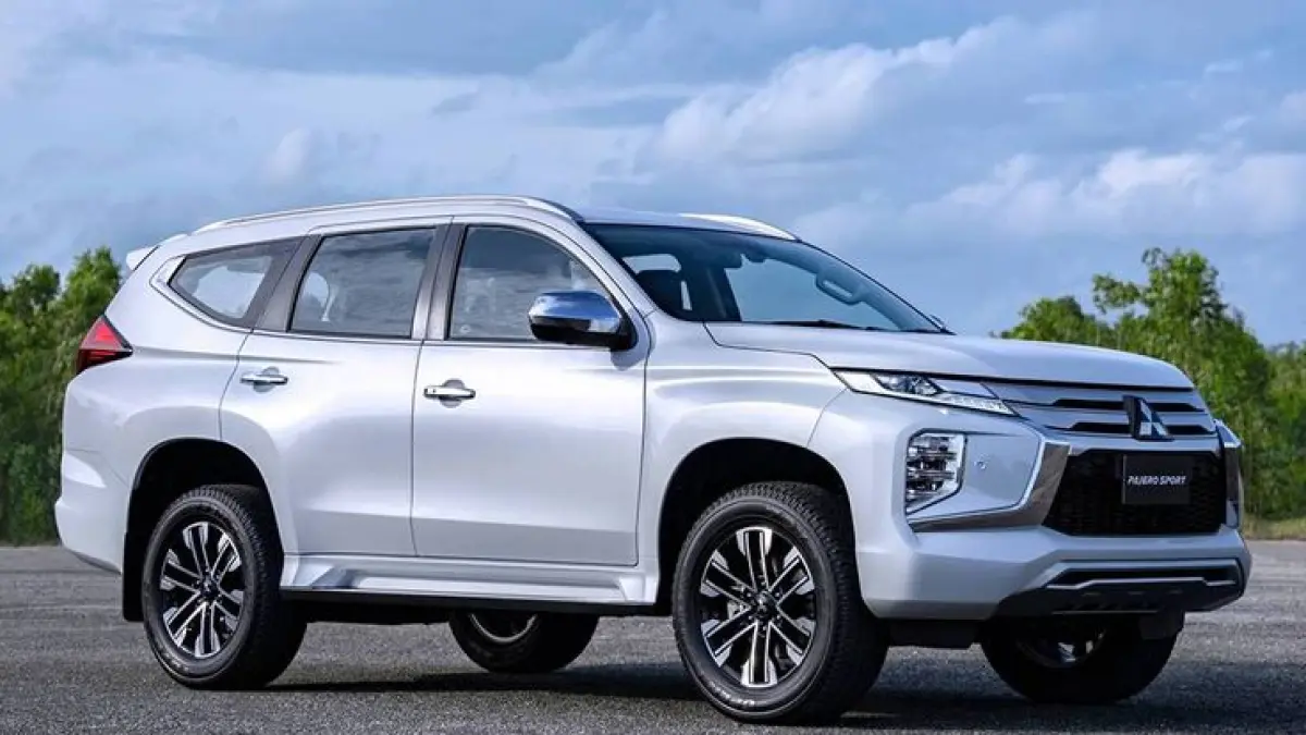 Mitsubishi Pajero 2026 kembali dengan desain gagah, kabin tiga baris, teknologi plug-in hybrid, dan sistem penggerak Super Select.(PINTEREST)