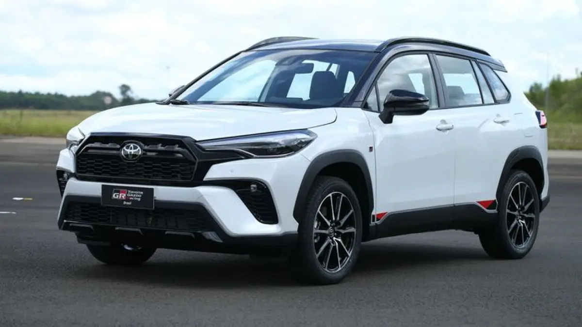 Toyota Corolla Cross Hybrid GR Sport diuji Jakarta-Palembang hampir 500 km dan hanya membutuhkan 23,3 liter bensin RON 92.(PINTEREST)