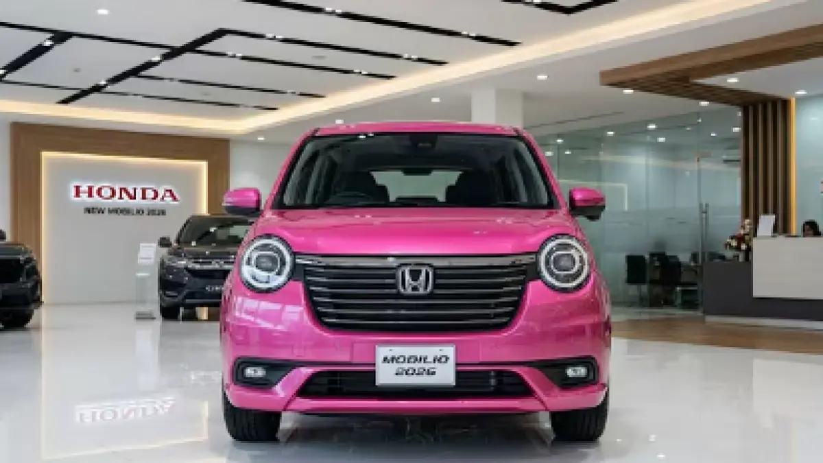 Honda Mobilio 2026 hadir dengan desain sporty, fitur Honda Sensing, dan mesin 1.5 L i-VTEC. MPV keluarga ini diprediksi dibanderol mulai Rp270 jutaan.