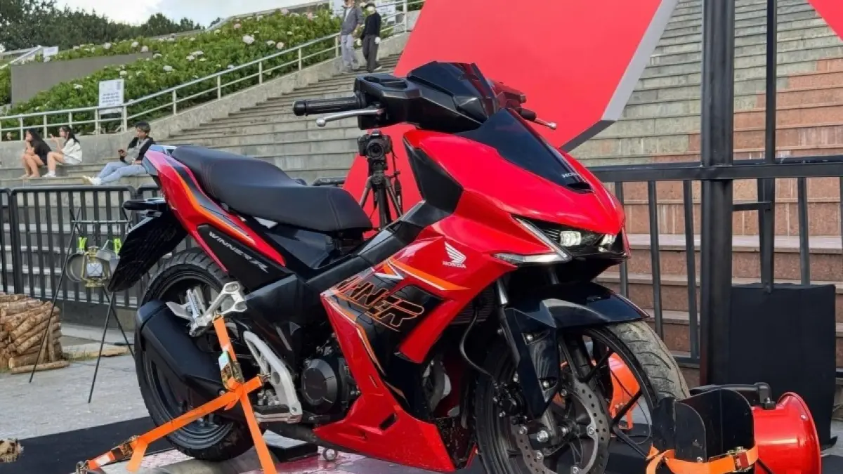 Honda Winner R Indonesia disebut sudah terdaftar, tetapi belum dijual. Apa alasan pendaftaran belum berarti motor segera dipasarkan? (Pinterest).