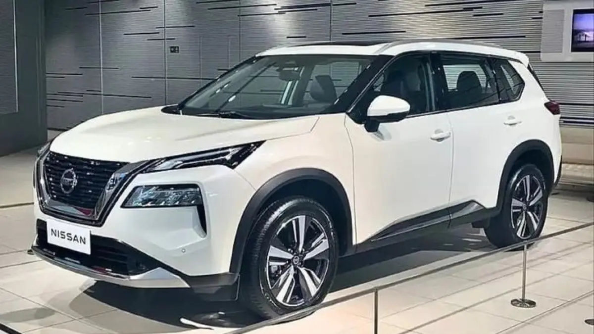 Nissan X-Trail e-Power hadir sebagai SUV 7 penumpang AWD dengan dua motor listrik, tenaga besar, dan konsumsi 15,8 km/l (Pinterest).