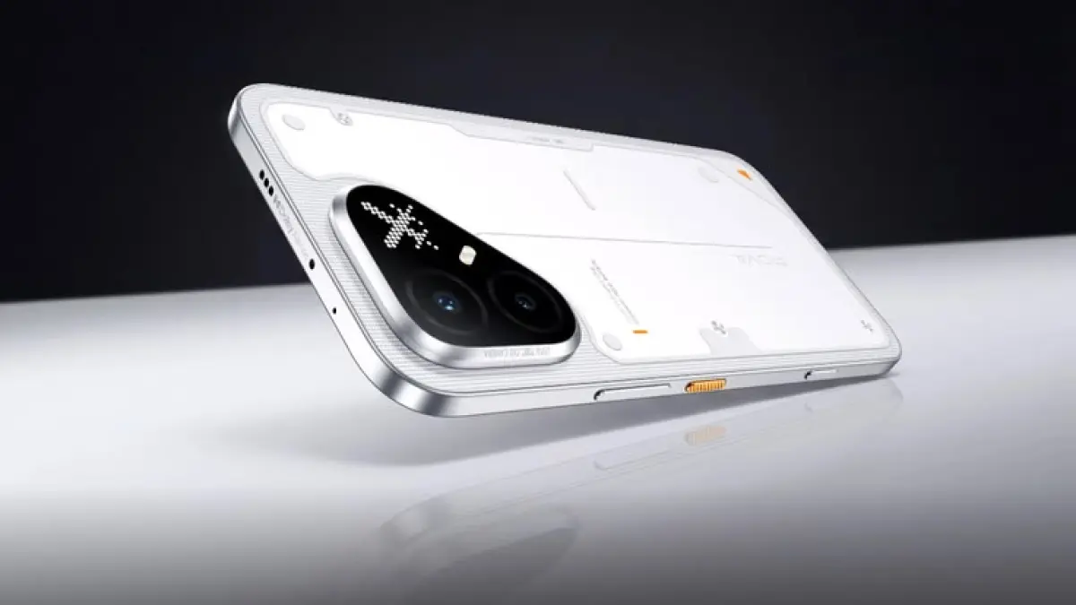 Tecno Pova 8 Pro 5G diperkirakan Rp6 juta dengan AMOLED 144Hz, Dimensity 7400 Ultimate, kamera OIS 50MP dan baterai 6.500 mAh (Pinterest).