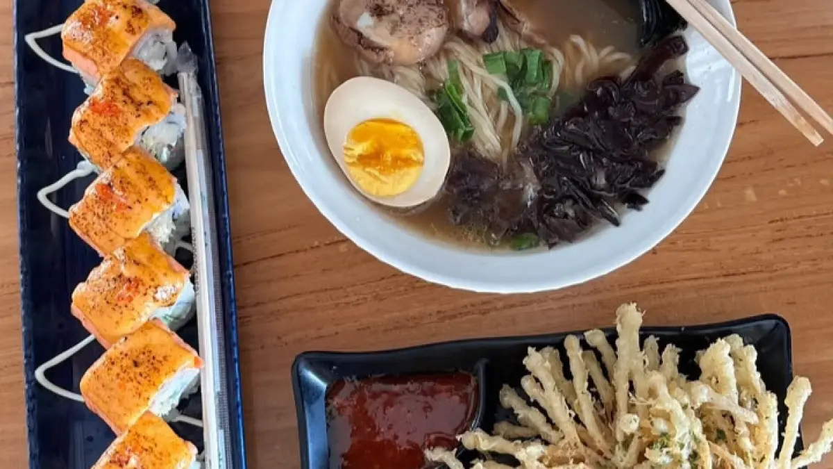 KHAS: Olahan sushi khas Jepang kini makin diminati dan menjadi favorit kalangan Gen Z di Trenggalek.