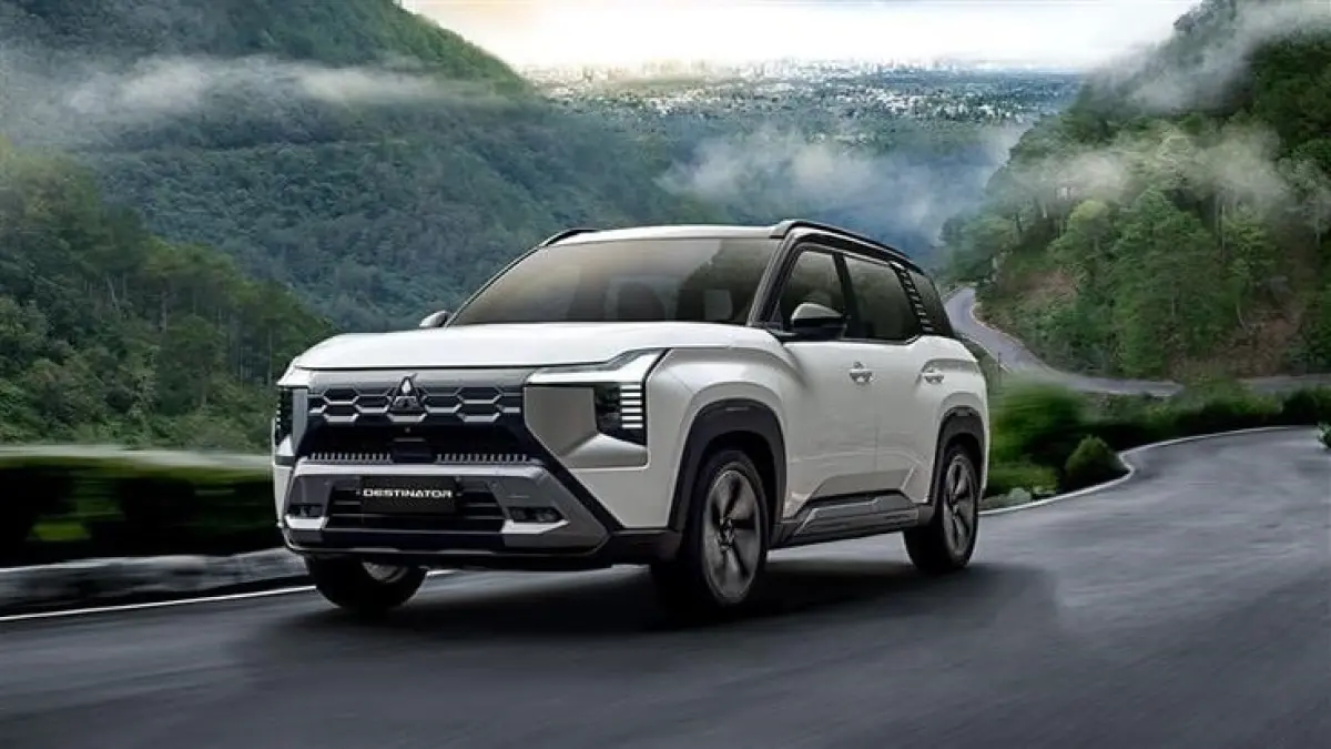 Mitsubishi Destinator diuji di tanjakan, jalan licin, dan medan berbatu. Mesin turbo serta mode berkendara membantu menjaga performanya (Pinterest).